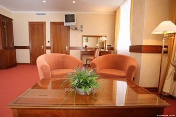 BEST EASTERN MEDVEZHIY UGOL (Surgut)